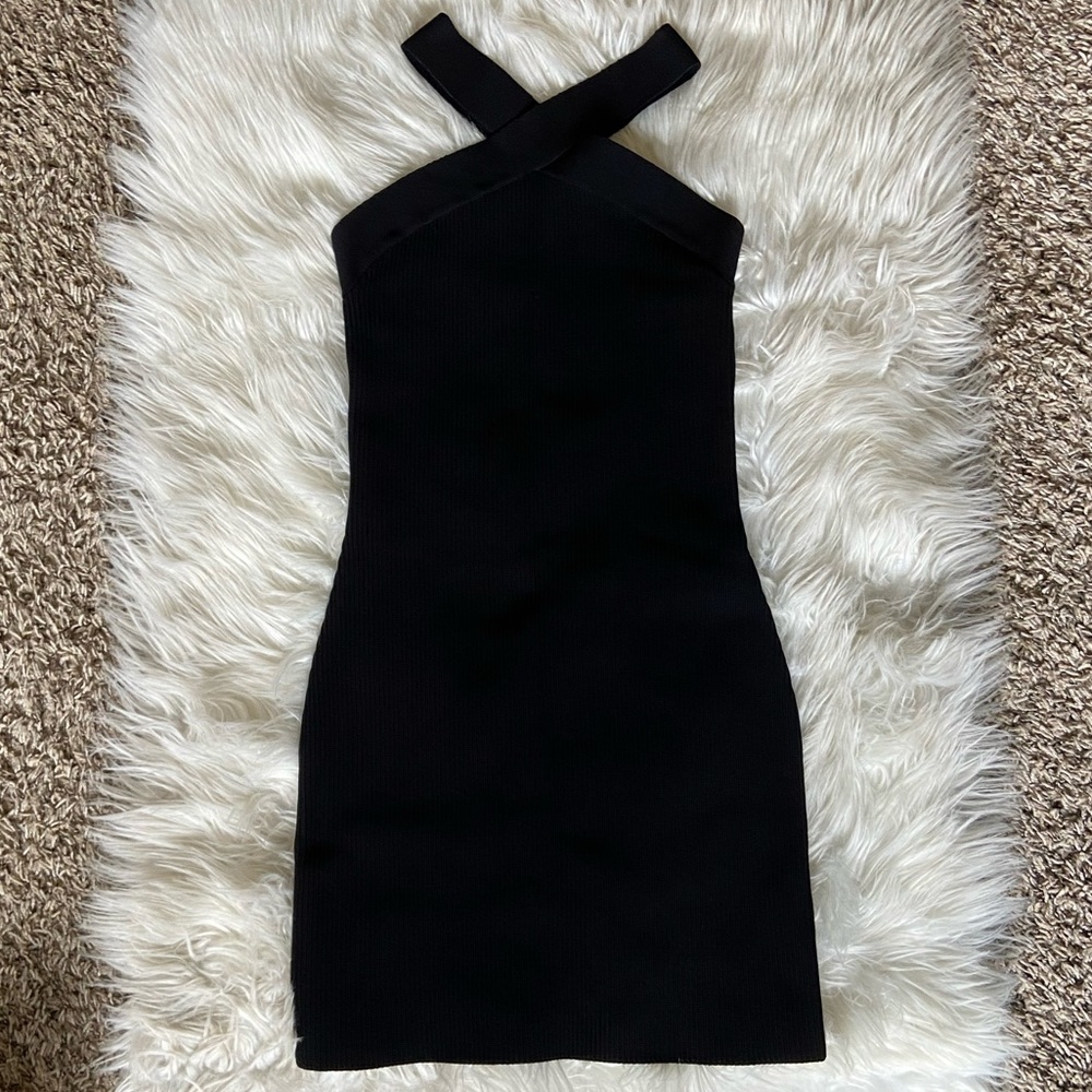 Aritzia Sculpt Knit Criss Cross Dress 🖤